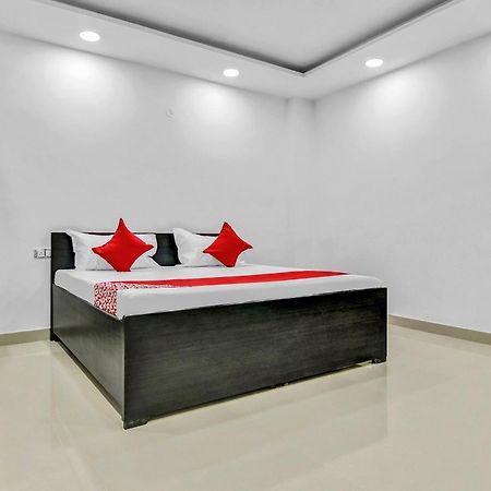 Flagship Hotel Secret Mirage Near Rithala Metro Station New Delhi Bagian luar foto