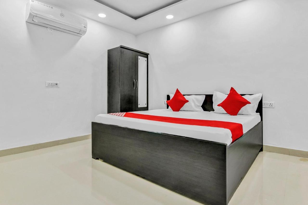Flagship Hotel Secret Mirage Near Rithala Metro Station New Delhi Bagian luar foto